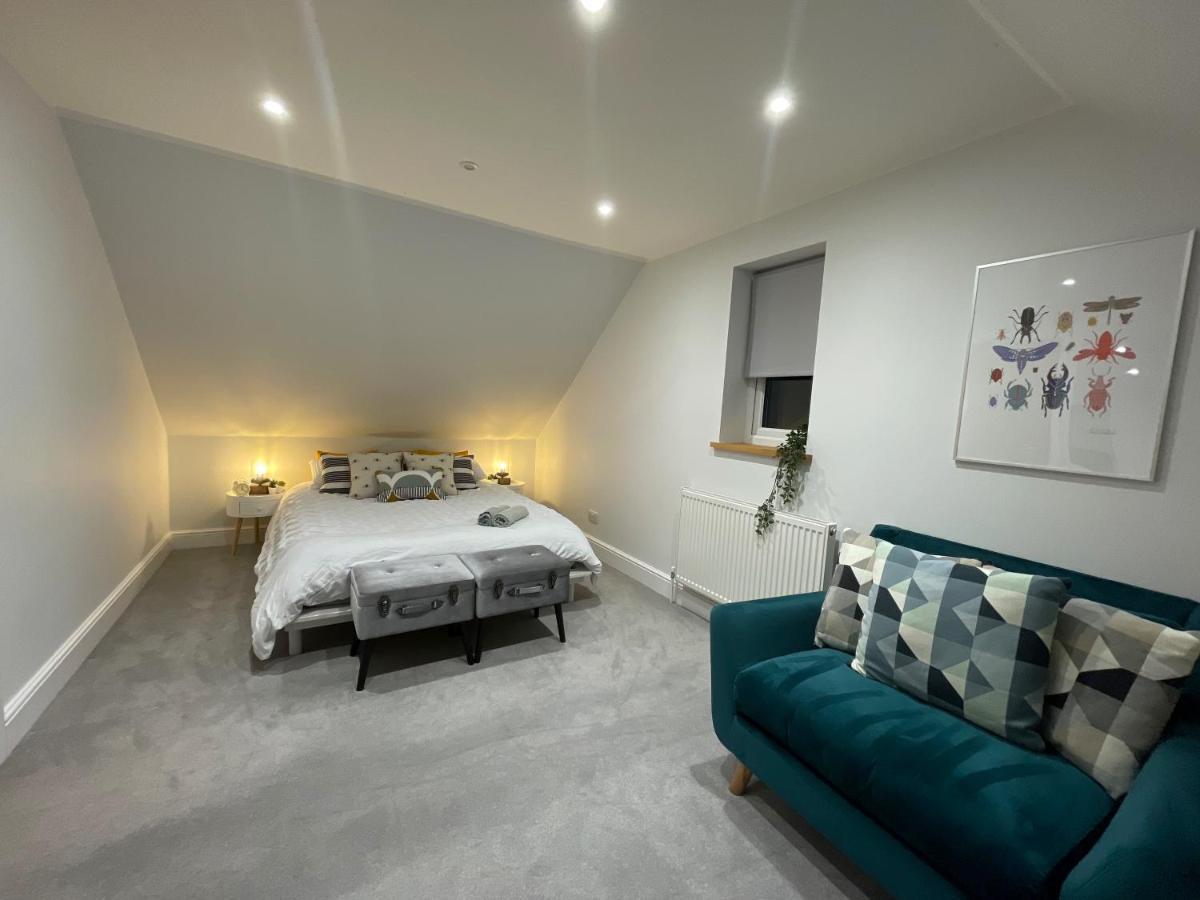 Unique Luxury Detached Apartment In Windsor That Sleeps 4 Εξωτερικό φωτογραφία