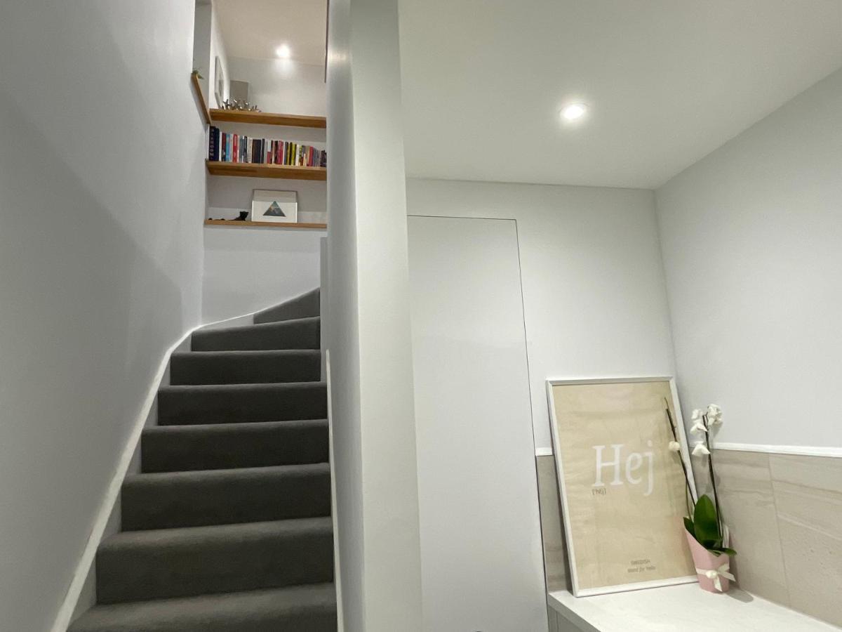 Unique Luxury Detached Apartment In Windsor That Sleeps 4 Εξωτερικό φωτογραφία